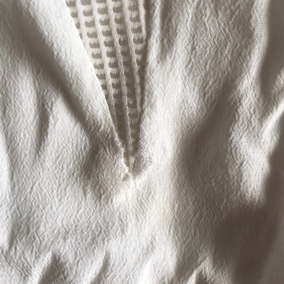 Lush high low tank top blouse with mesh details - Picture 6 of 6